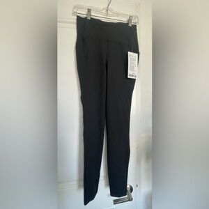 Lululemon women’s swift speed HR tight